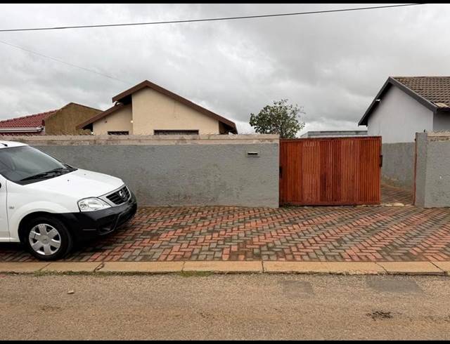 3 BEDROOM PROPERTY TO RENT IN DOBSONVILLE